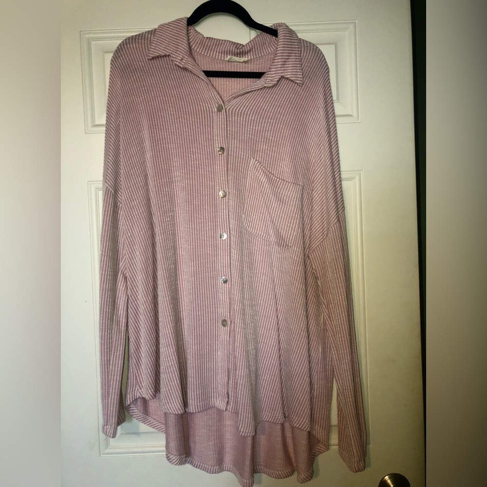 Women’s Blumin brand pink and white seaside pinstriped flowy button up top 3x